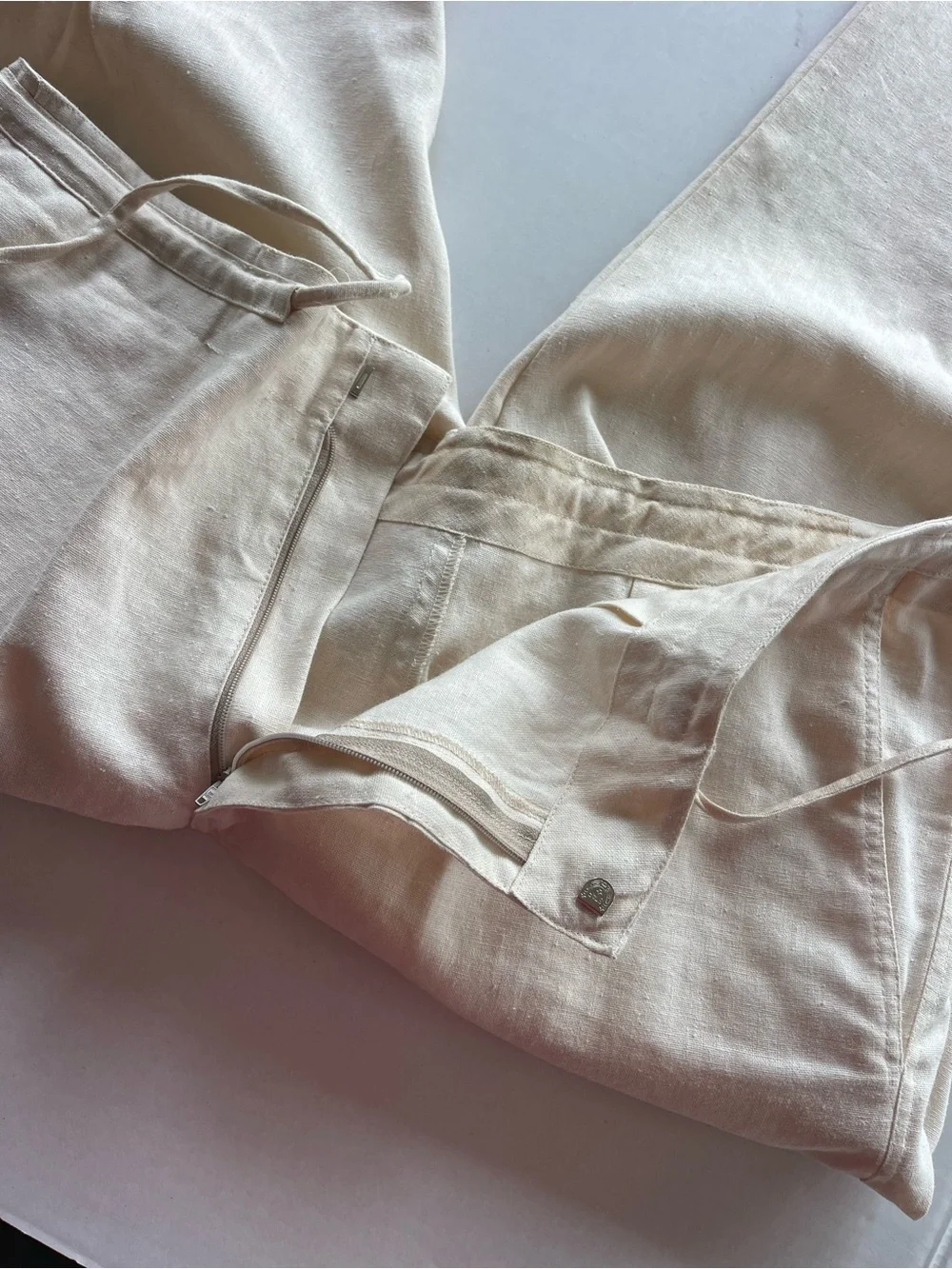 Men's Linen-Blend Drawstring Pants in Off-White